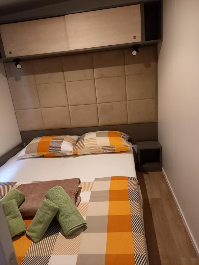 Mobile Home Agava บีโอกราดนาโมรู ภายนอก รูปภาพ