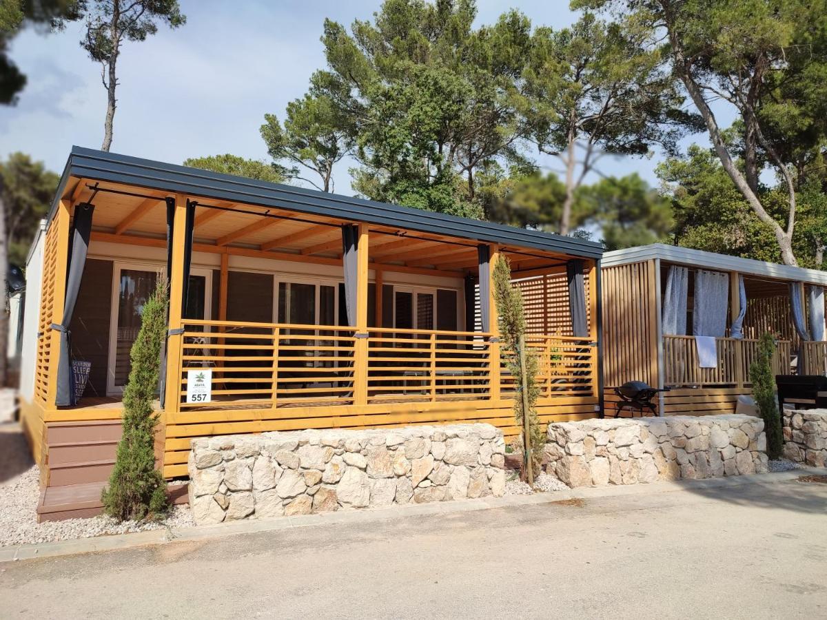 Mobile Home Agava บีโอกราดนาโมรู ภายนอก รูปภาพ